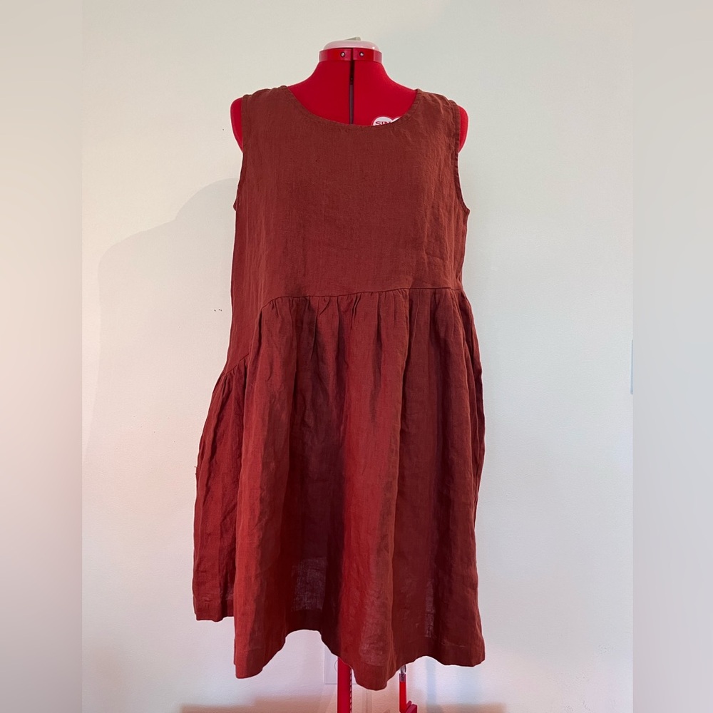 Not Perfect Linen Terracotta Smock Midi Dress in M/L